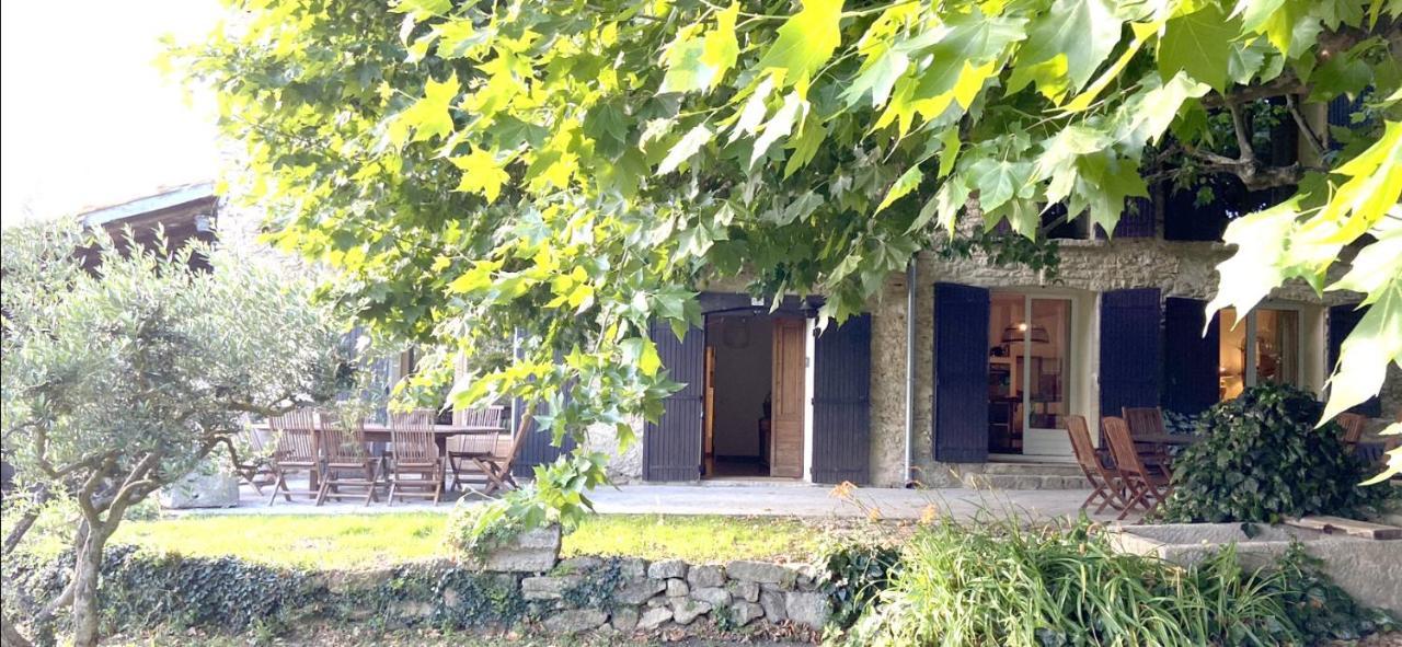 Villa Mas Dans La Campagne Pour Loisirs Et Teletravail Sarrians Exterior foto