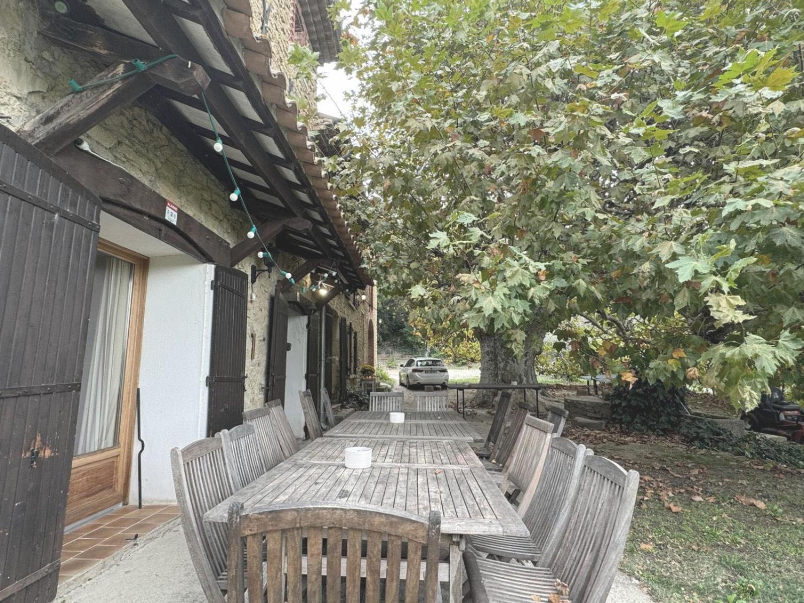 Villa Mas Dans La Campagne Pour Loisirs Et Teletravail Sarrians Exterior foto